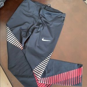 Nike yoga pants - only worn once!